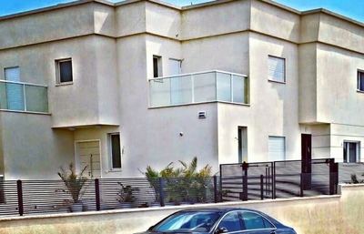 קיסר שיווק וניהול נכסים בחדרה מציע וילה למכירה חדשה מהקרטון בשכונת ויצמן במחיר מעולה בחדרה דקה…
