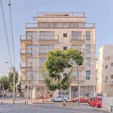 קיסר ניהול נכסים מניבים בתל אביב מציע למכירה בניין מניב בשלמות אפשרות השבחה בתשואה גבוהה תל אביב